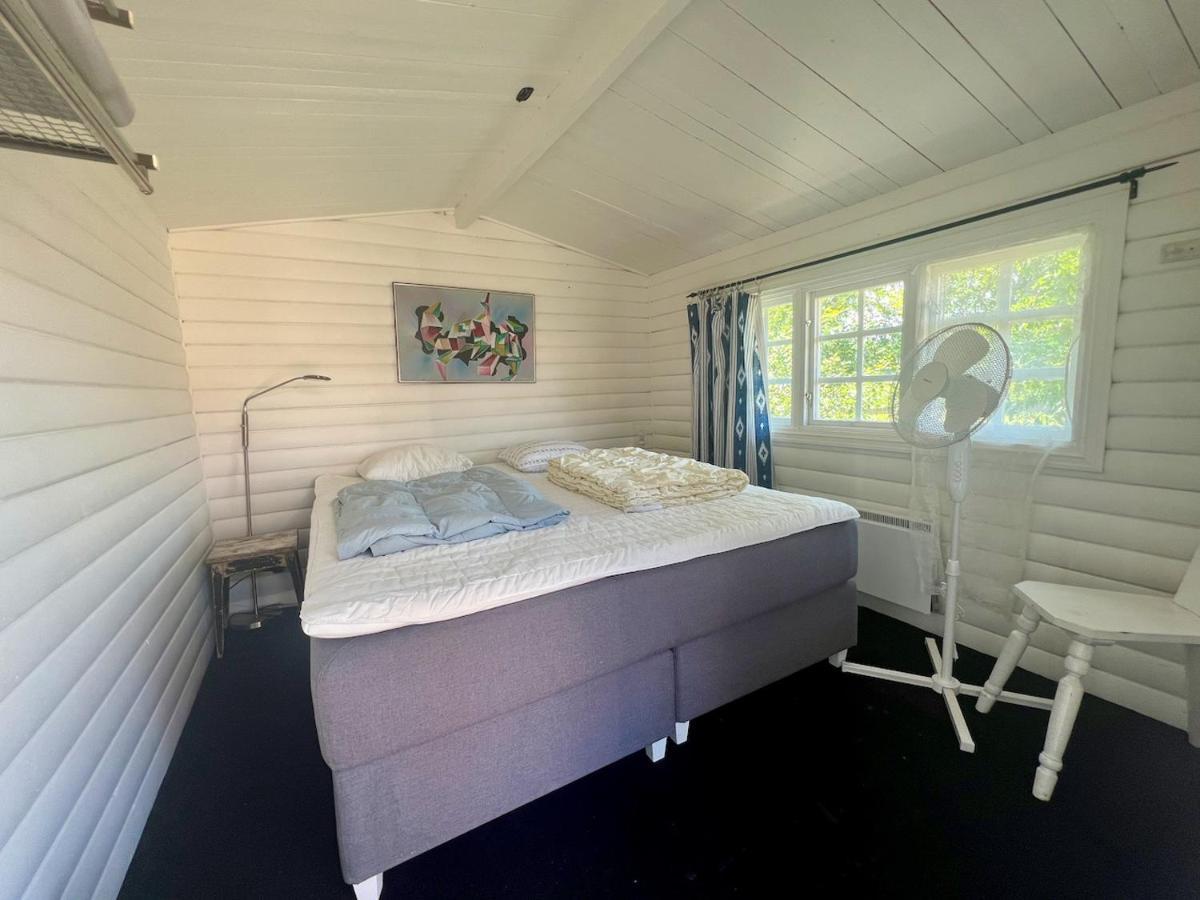 ÖsthammarIdylliskt Hus Med Sjoeutsikt.别墅 外观 照片